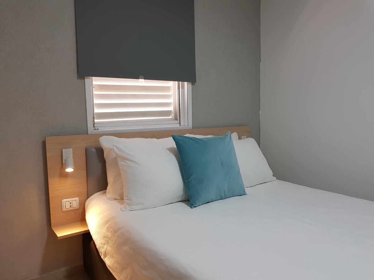 Airport Guest House - One-Way Free Shuttle Or Yehuda Exterior foto