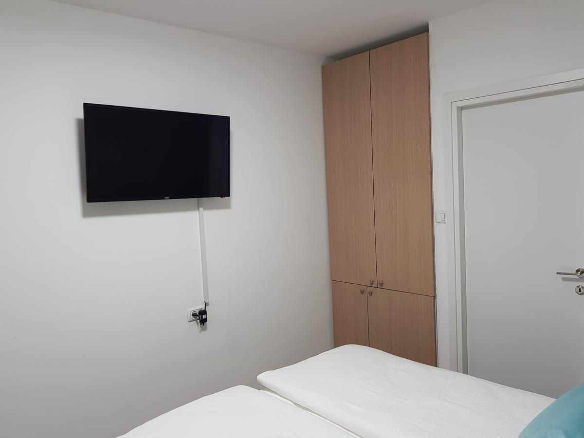Airport Guest House - One-Way Free Shuttle Or Yehuda Exterior foto