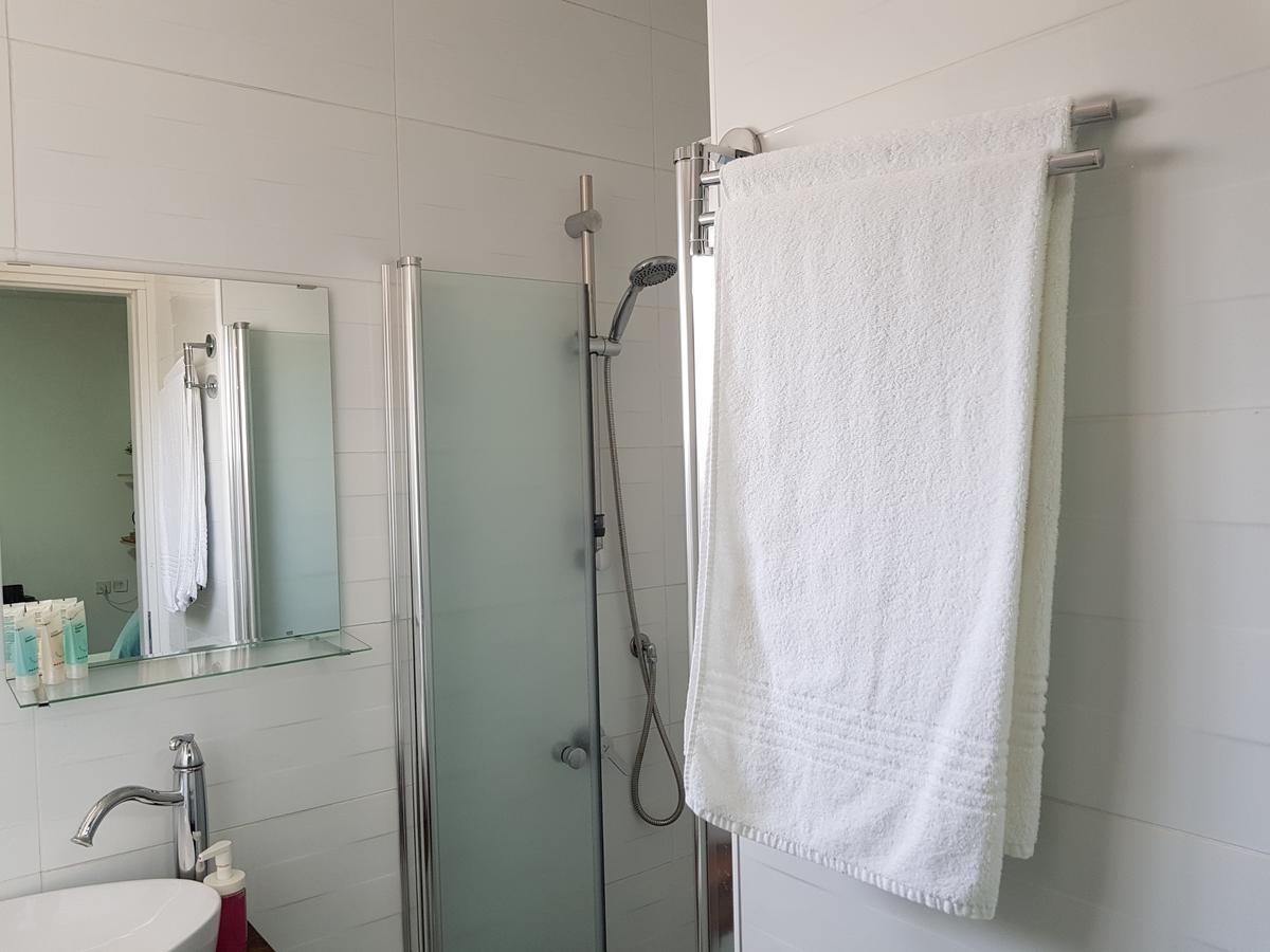Airport Guest House - One-Way Free Shuttle Or Yehuda Habitación foto