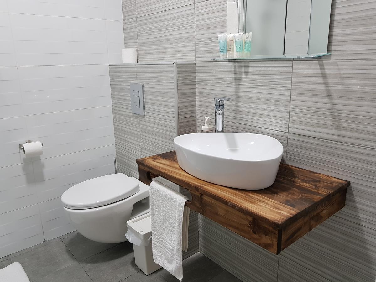 Airport Guest House - One-Way Free Shuttle Or Yehuda Exterior foto