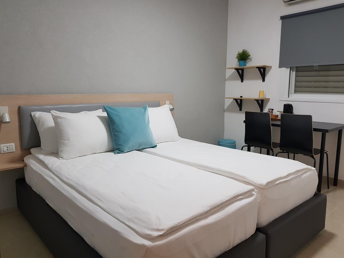 Airport Guest House - One-Way Free Shuttle Or Yehuda Exterior foto